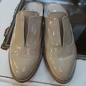 Louise et Cie Nude/Beige Patent Leather Women's Loafers Sz 34/4M